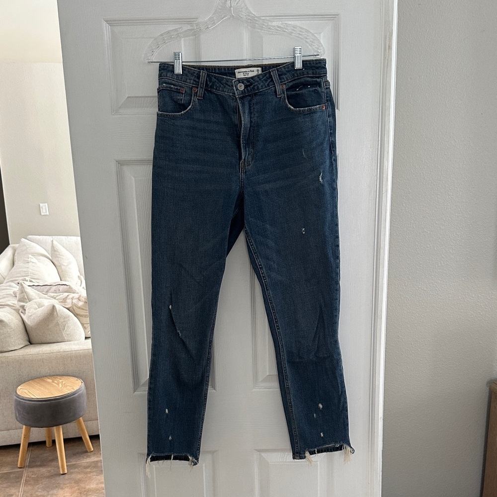 Abercrombie & Fitch Dark Blue Ankle Jeans